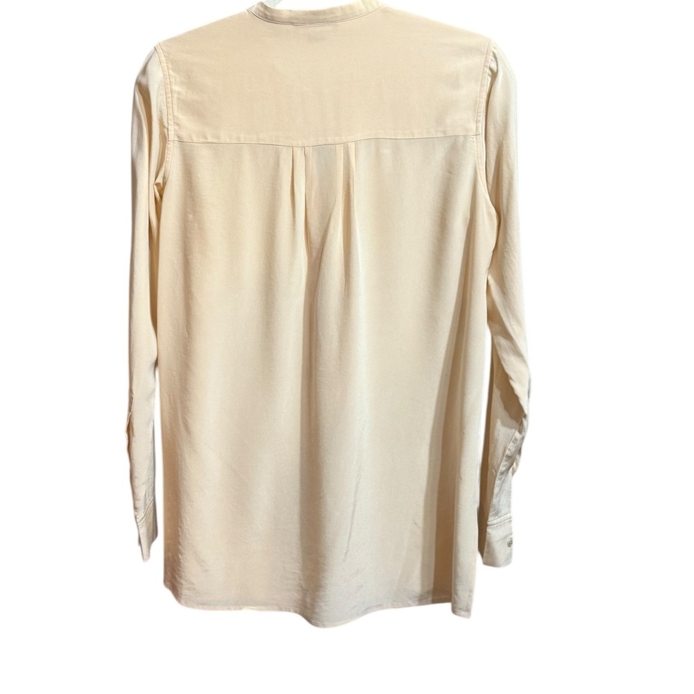 Vince Cream Long Sleeve Blouse Soft Silky Sz 6 Classy Workwear Normcore - Picture 2 of 8